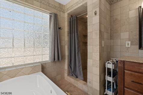 15 Kuiken Court Wayne NJ 07470