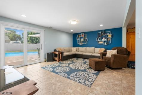 15 Kuiken Court Wayne NJ 07470