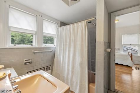 164 S Highwood Avenue Glen Rock NJ 07452