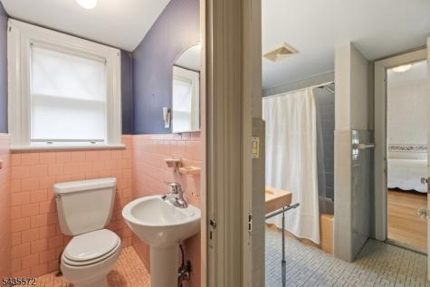 164 S Highwood Avenue Glen Rock NJ 07452