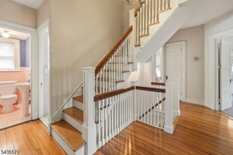 164 S Highwood Avenue Glen Rock NJ 07452