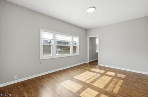 693 N 8th Street Newark NJ 07107