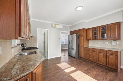 693 N 8th Street Newark NJ 07107