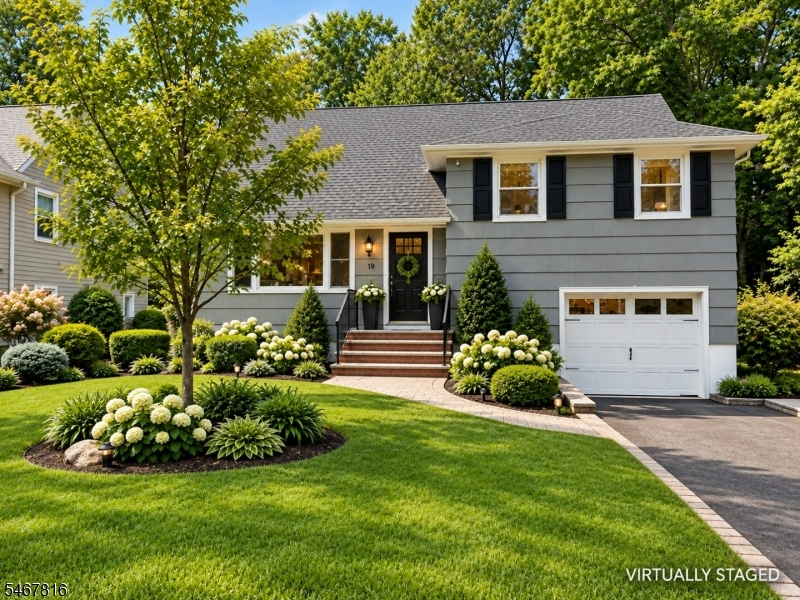 33 Longacre Drive Livingston NJ 07039