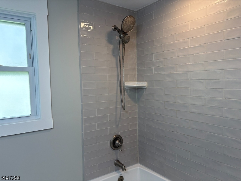 33 Longacre Drive Livingston NJ 07039