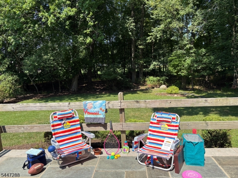 33 Longacre Drive Livingston NJ 07039