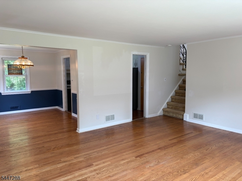 33 Longacre Drive Livingston NJ 07039