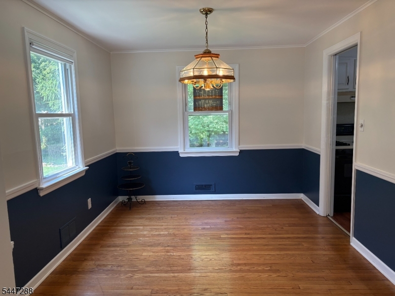 33 Longacre Drive Livingston NJ 07039