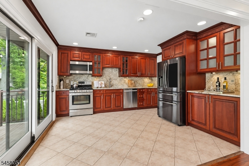33 Canterbury Drive Scotch Plains NJ 07076