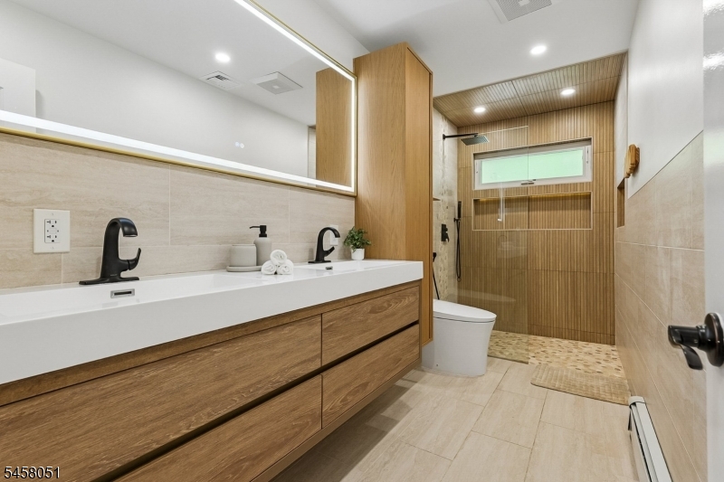 33 Canterbury Drive Scotch Plains NJ 07076