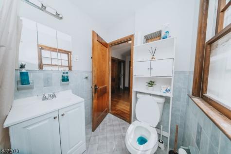 114 Martin Street Roselle NJ 07203