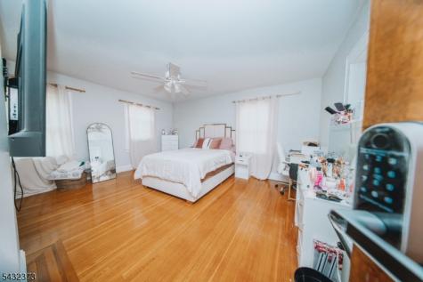 114 Martin Street Roselle NJ 07203