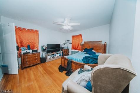 114 Martin Street Roselle NJ 07203