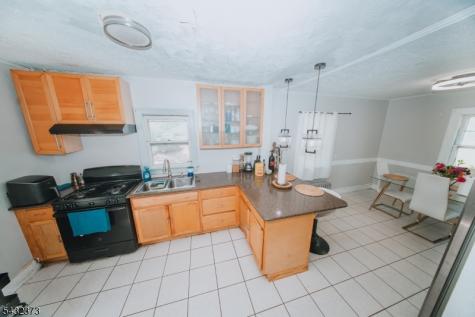 114 Martin Street Roselle NJ 07203