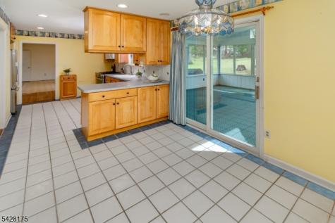 19 Floral Road Raritan NJ 08822