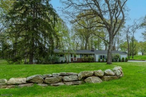 19 Floral Road Raritan NJ 08822