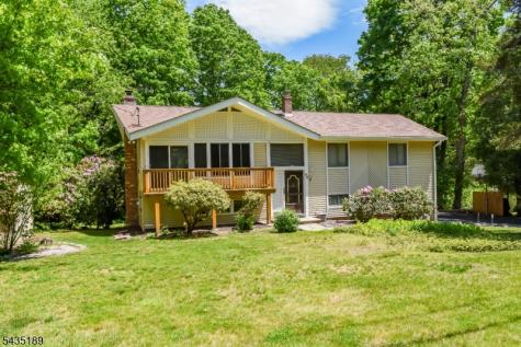 98 Gould Road West Milford NJ 07435