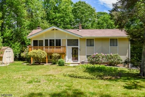 98 Gould Road West Milford NJ 07435