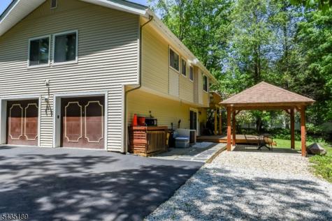 98 Gould Road West Milford NJ 07435