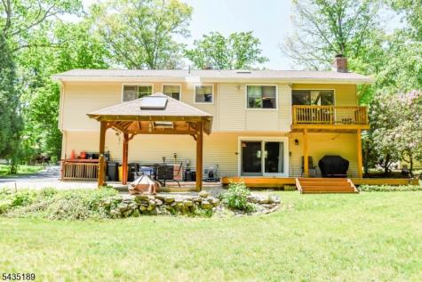 98 Gould Road West Milford NJ 07435