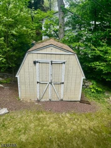 98 Gould Road West Milford NJ 07435