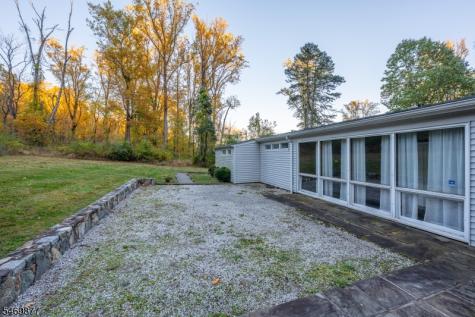 657 Mount Kemble Avenue Harding NJ 07960