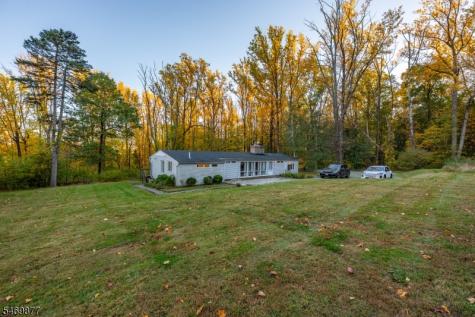 657 Mount Kemble Avenue Harding NJ 07960
