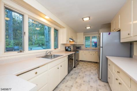 657 Mount Kemble Avenue Harding NJ 07960