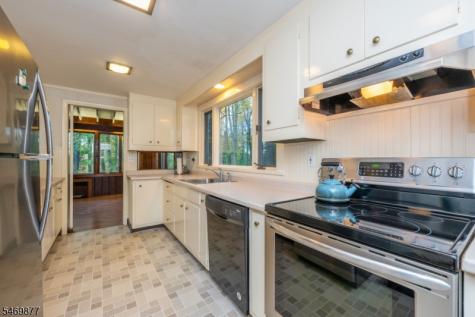 657 Mount Kemble Avenue Harding NJ 07960