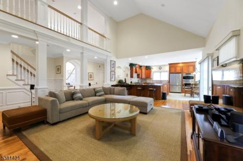 22 Meadow Lake Drive Mahwah NJ 07430