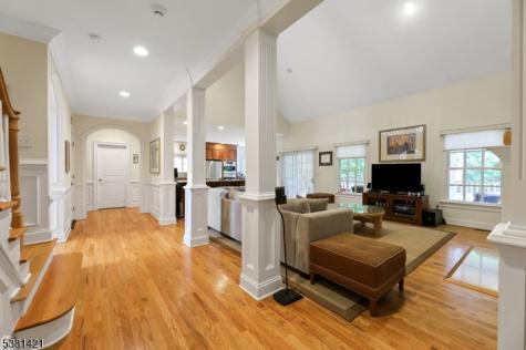 22 Meadow Lake Drive Mahwah NJ 07430
