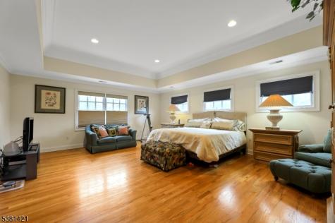 22 Meadow Lake Drive Mahwah NJ 07430