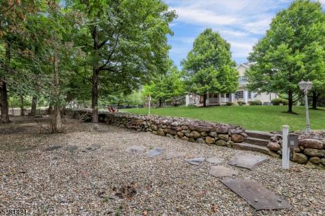 22 Meadow Lake Drive Mahwah NJ 07430