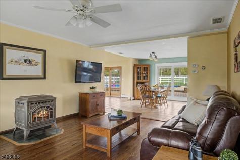 502 Woolf Road Alexandria NJ 08848