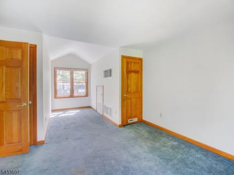 180 Mill Lane Mountainside NJ 07092
