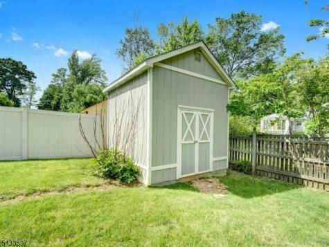 180 Mill Lane Mountainside NJ 07092