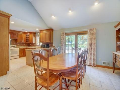 180 Mill Lane Mountainside NJ 07092