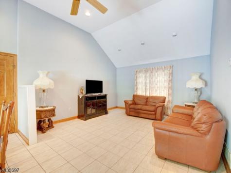 180 Mill Lane Mountainside NJ 07092