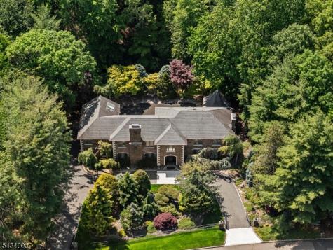 708 Ashmont Road Franklin Lakes NJ 07417