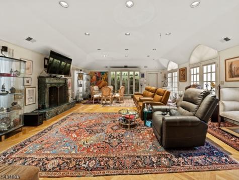 708 Ashmont Road Franklin Lakes NJ 07417