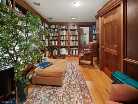 708 Ashmont Road Franklin Lakes NJ 07417