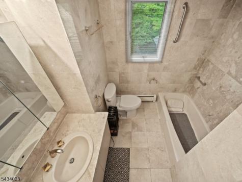708 Ashmont Road Franklin Lakes NJ 07417