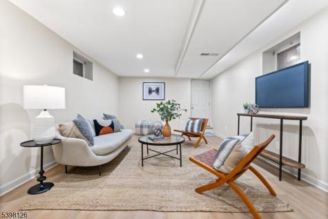 12 Linden Avenue Verona NJ 07044