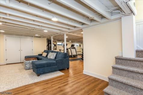 76 Edgemont Road Montclair NJ 07043