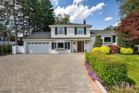 11 Carlisle Road Wayne NJ 07470