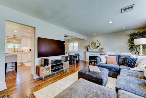 11 Carlisle Road Wayne NJ 07470