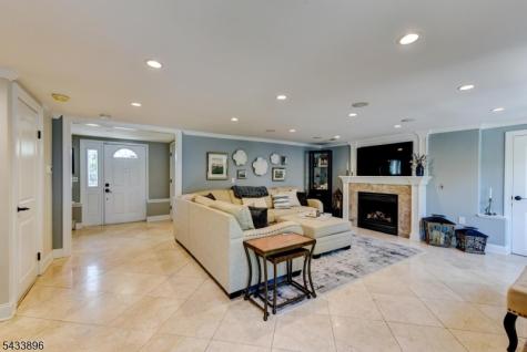 11 Carlisle Road Wayne NJ 07470