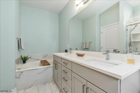 18 Norton Road Hillsborough NJ 08844