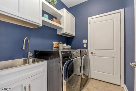 18 Norton Road Hillsborough NJ 08844