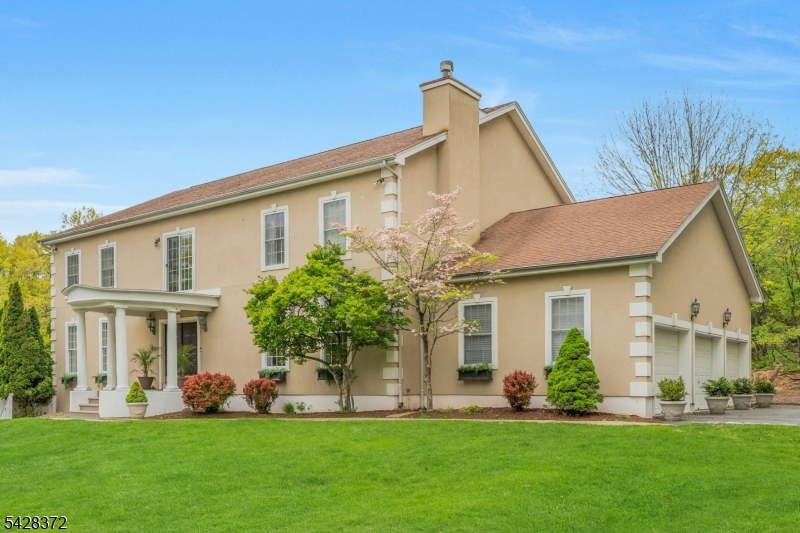 16 Lenape Trail Montclair NJ 07043